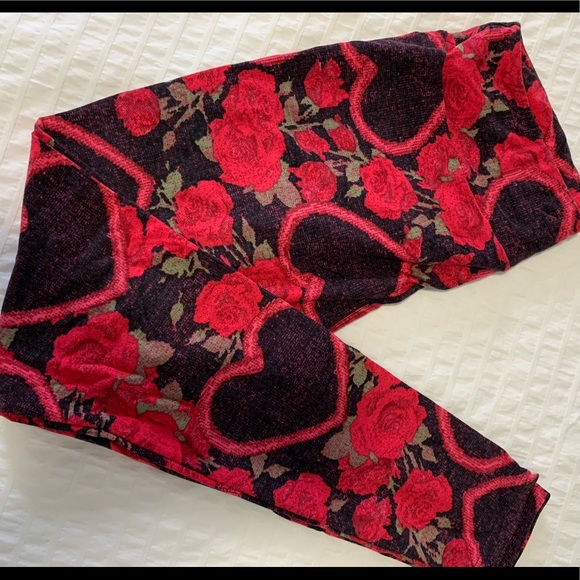 Lularoe Leggings TC Valentines - Picture 1 of 2